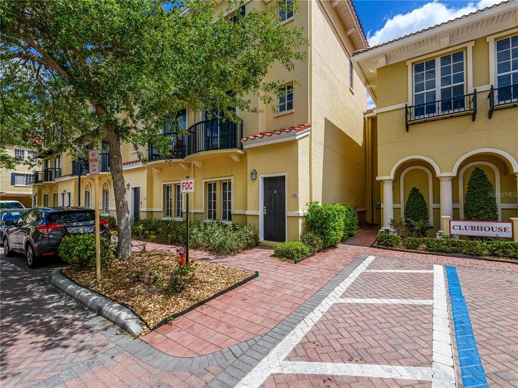 112 BEACH HAVEN LANE UNIT 112 TAMPA, FL 33609