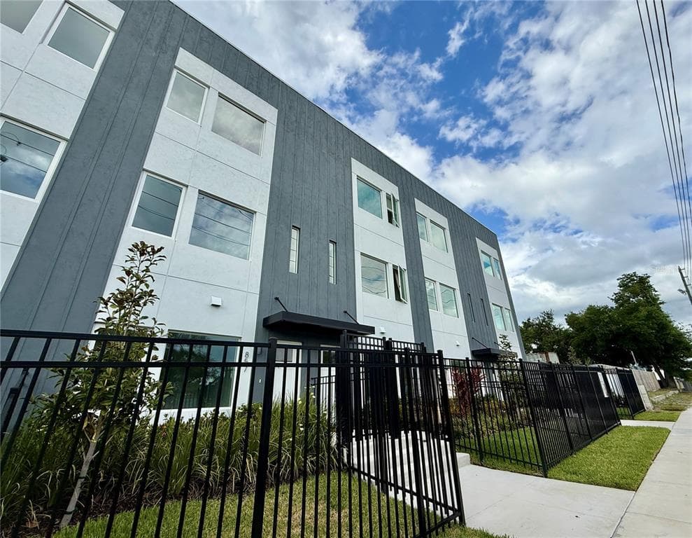 857 6TH AVENUE S ST PETERSBURG, FL 33701