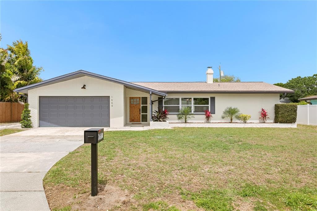 1664 WHITEWOOD DRIVE CLEARWATER, FL 33756