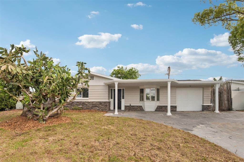4711 BEACON HILL DRIVE NEW PORT RICHEY, FL 34652