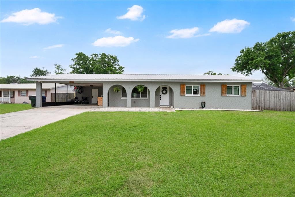 4556 S REMINGTON ROAD LAKELAND, FL 33813