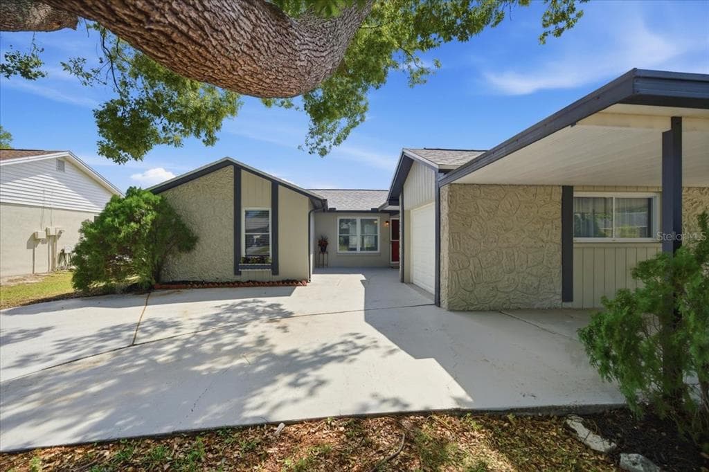 3142 LOOMIS DRIVE NEW PORT RICHEY, FL 34655