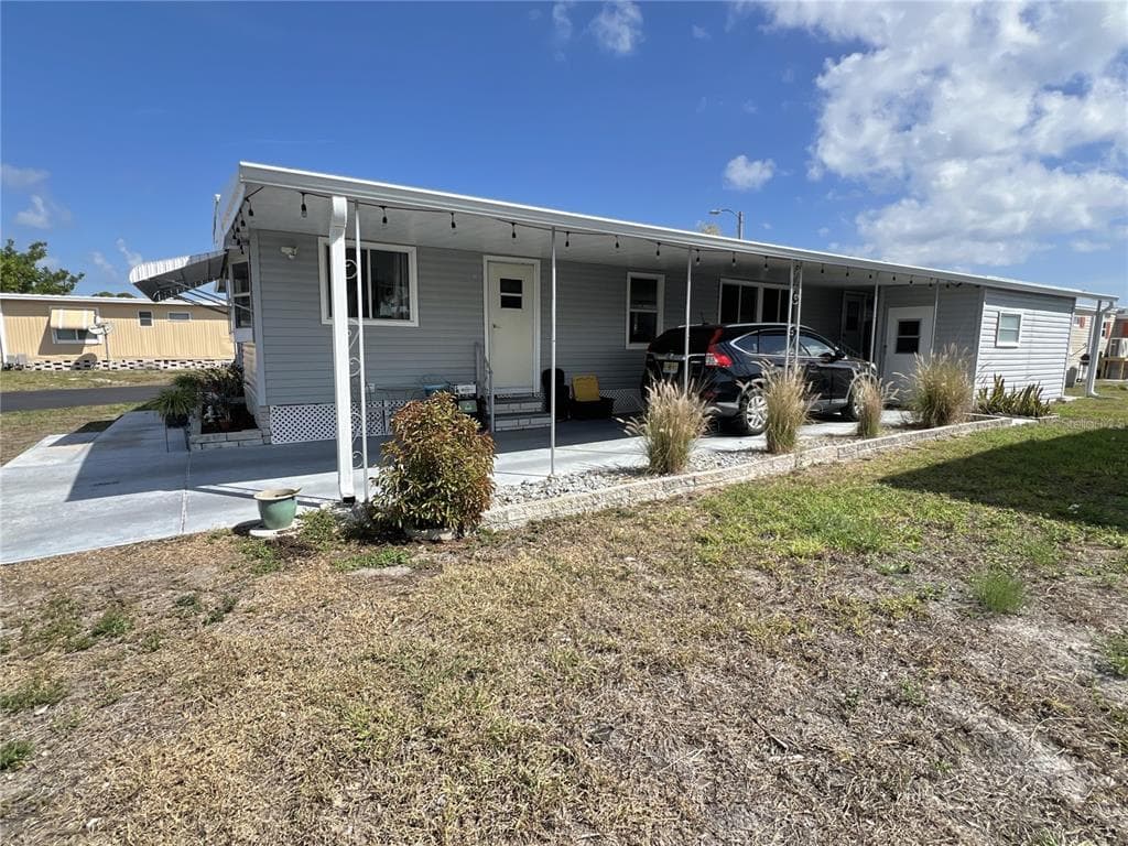 7181 MOUNT HAWTHORNE ROAD NE UNIT 590 ST PETERSBURG, FL 33702