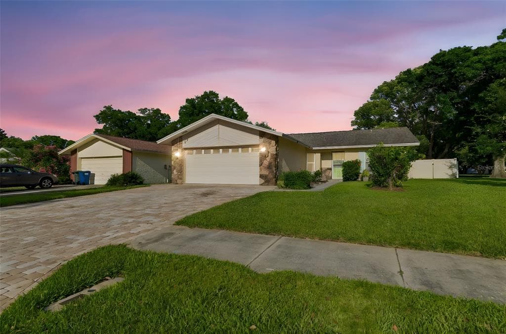 477 ORKNEY COURT DUNEDIN, FL 34698