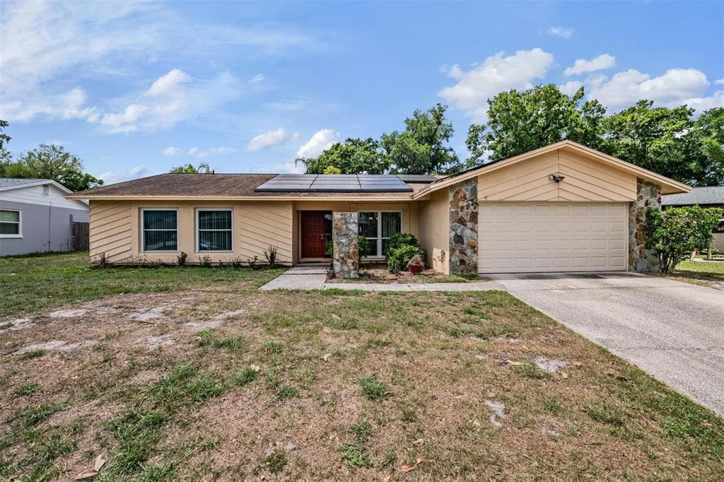 3916 CASABA LOOP VALRICO, FL 33596