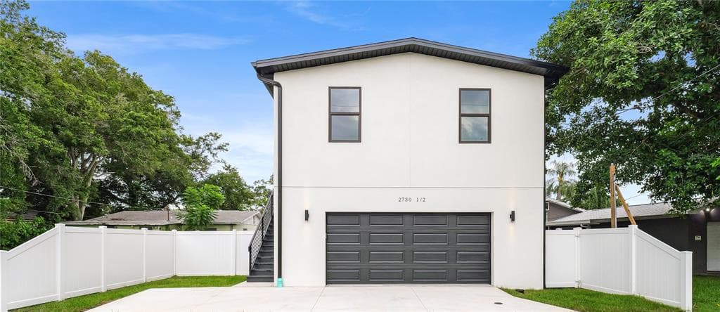 2730 37TH AVENUE N UNIT B ST PETERSBURG, FL 33713