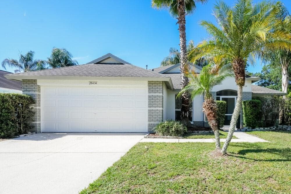 28434 MEADOWRUSH WAY WESLEY CHAPEL, FL 33543