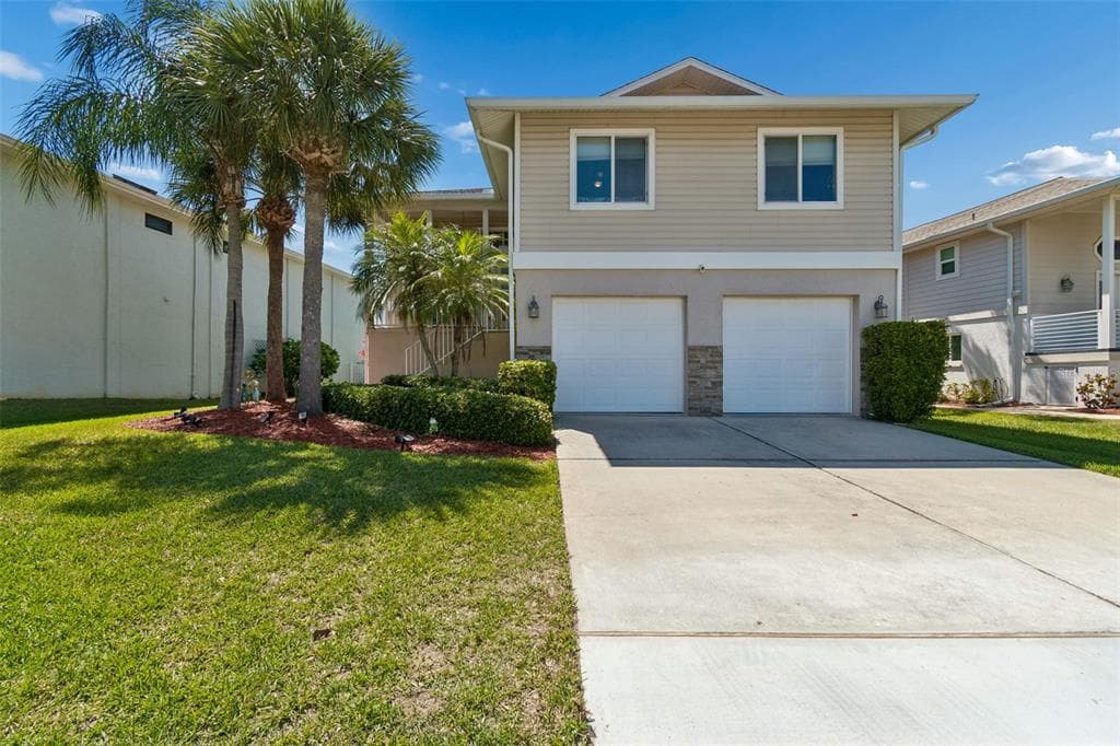 6211 BAYSIDE DRIVE