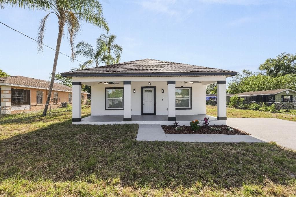 1115 N SWINDELL AVENUE LAKELAND, FL 33805