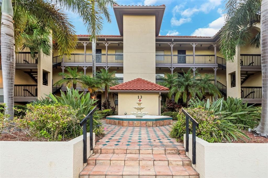 2400 FEATHER SOUND DRIVE UNIT 1328 CLEARWATER, FL 33762