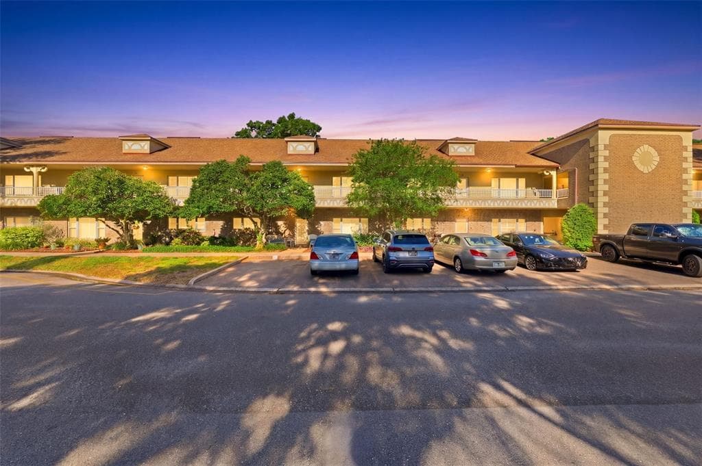 2192 SWEDISH DRIVE UNIT 26