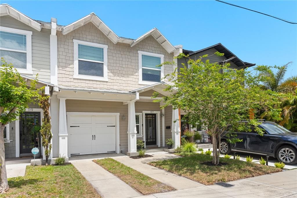 117 W GIDDENS AVENUE TAMPA, FL 33603