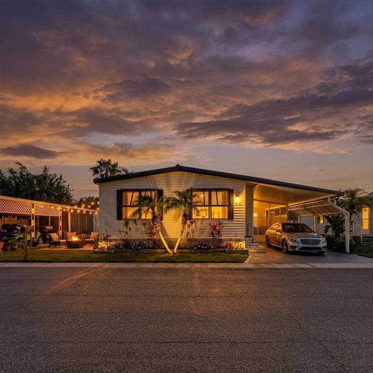 372 COBIA WAY