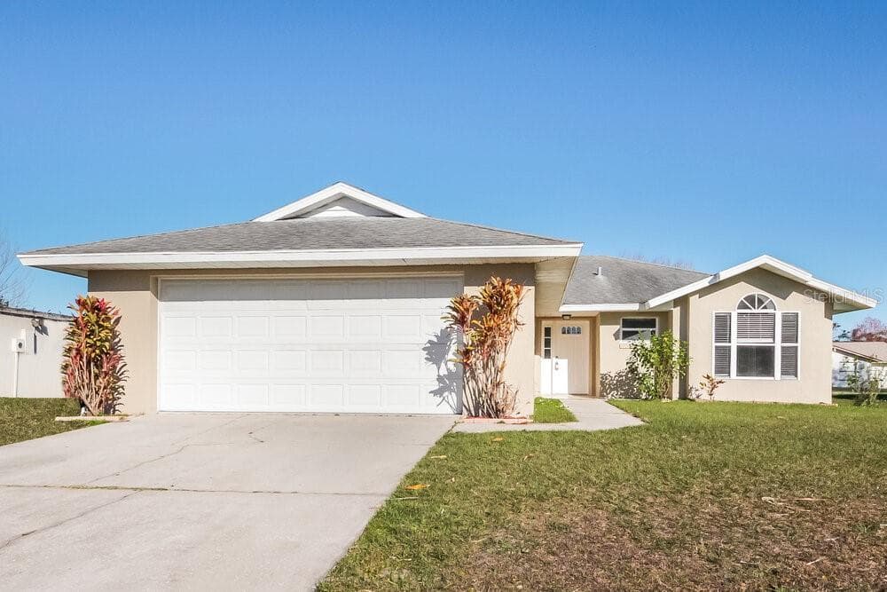 613 DEAUVILLE COURT KISSIMMEE, FL 34758