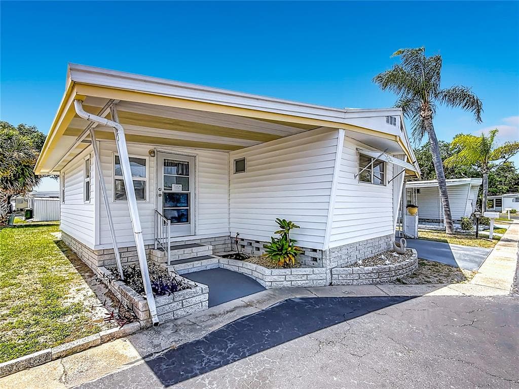 1040 MAIN STREET UNIT 162