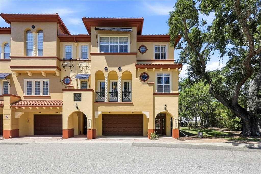 264 SEAGATE COURT