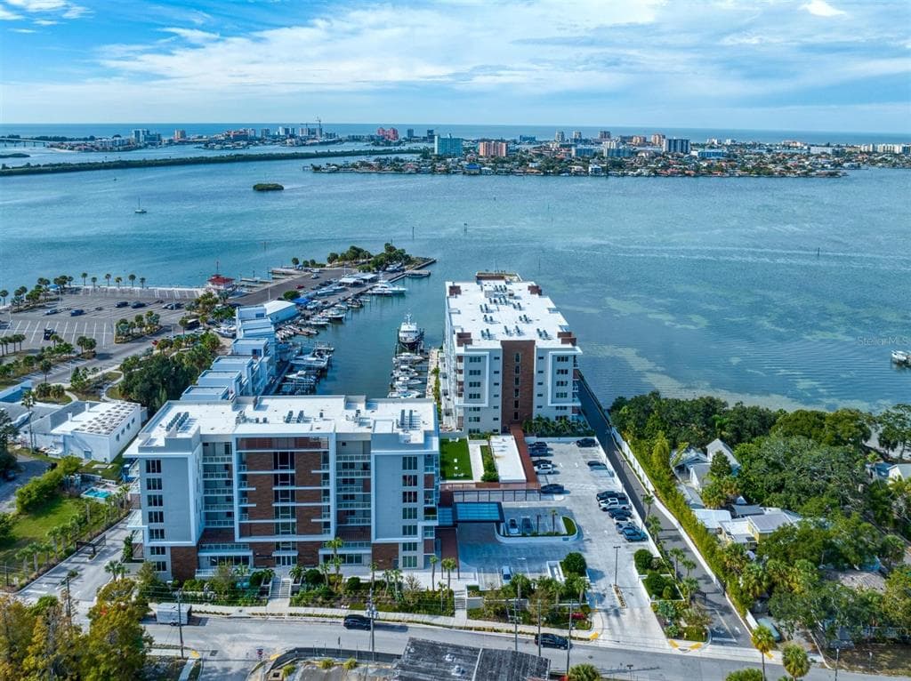 900 N OSCEOLA AVENUE UNIT 401