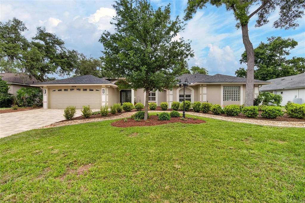2804 CLUBHOUSE DRIVE PLANT CITY, FL 33566