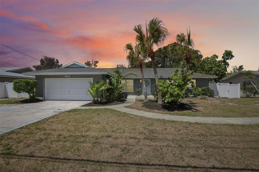 9622 OAKHURST ROAD SEMINOLE, FL 33776