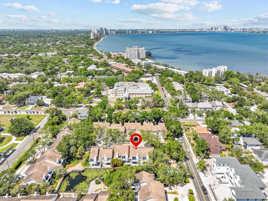 5203 BAYSHORE BOULEVARD UNIT 14 TAMPA, FL 33611