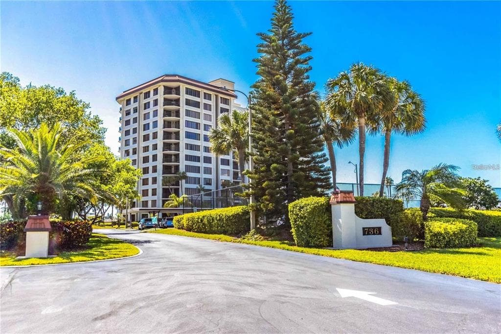 736 ISLAND WAY UNIT 804
