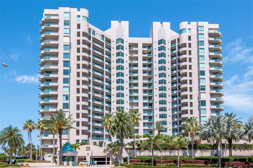 1560 GULF BOULEVARD UNIT 4