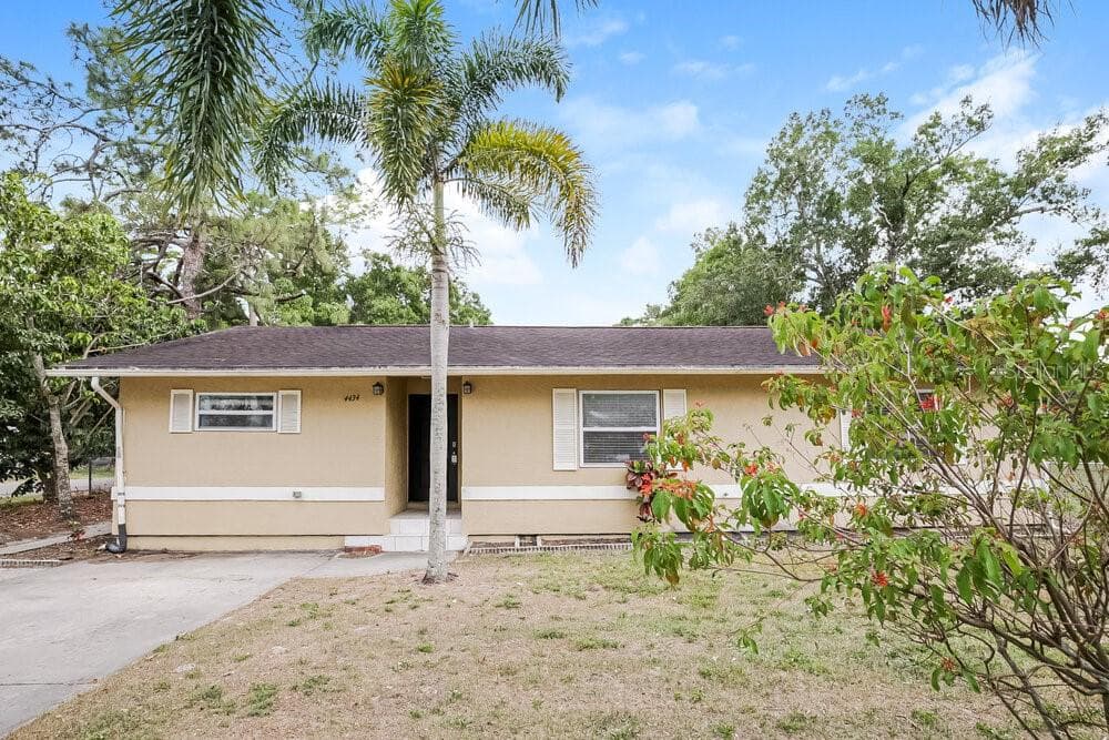 4434 ARMEDA AVENUE FORT MYERS, FL 33905