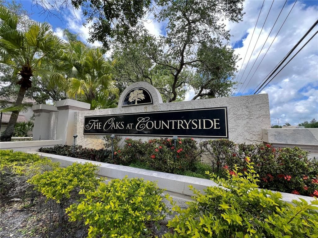 3014 RED OAK COURT UNIT 102