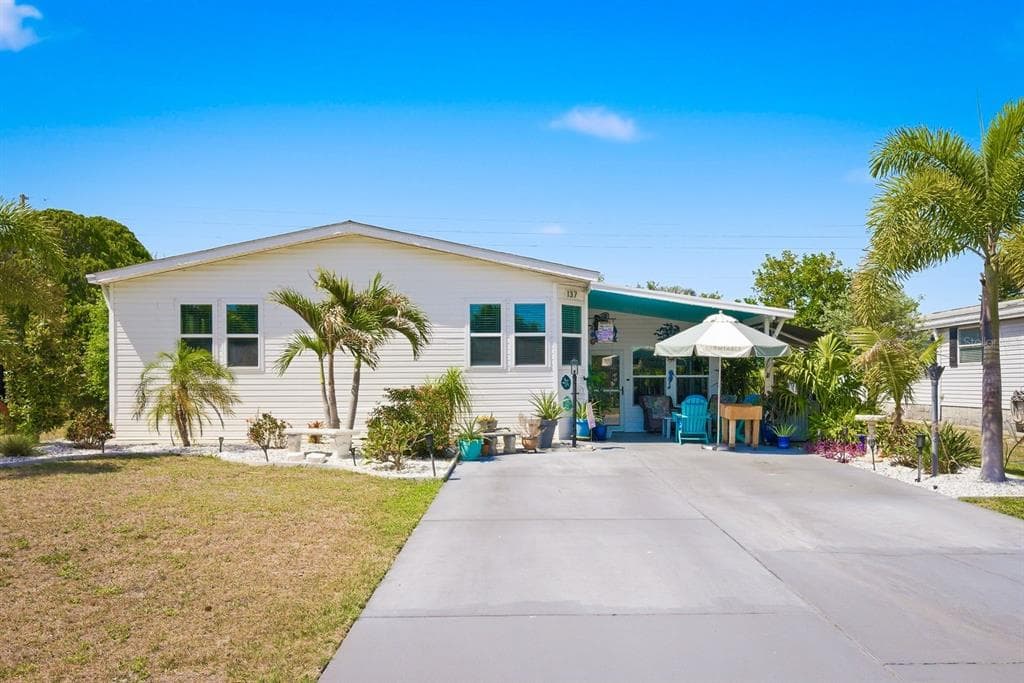 137 LAKE TARPON DRIVE UNIT 18 PALM HARBOR, FL 34684