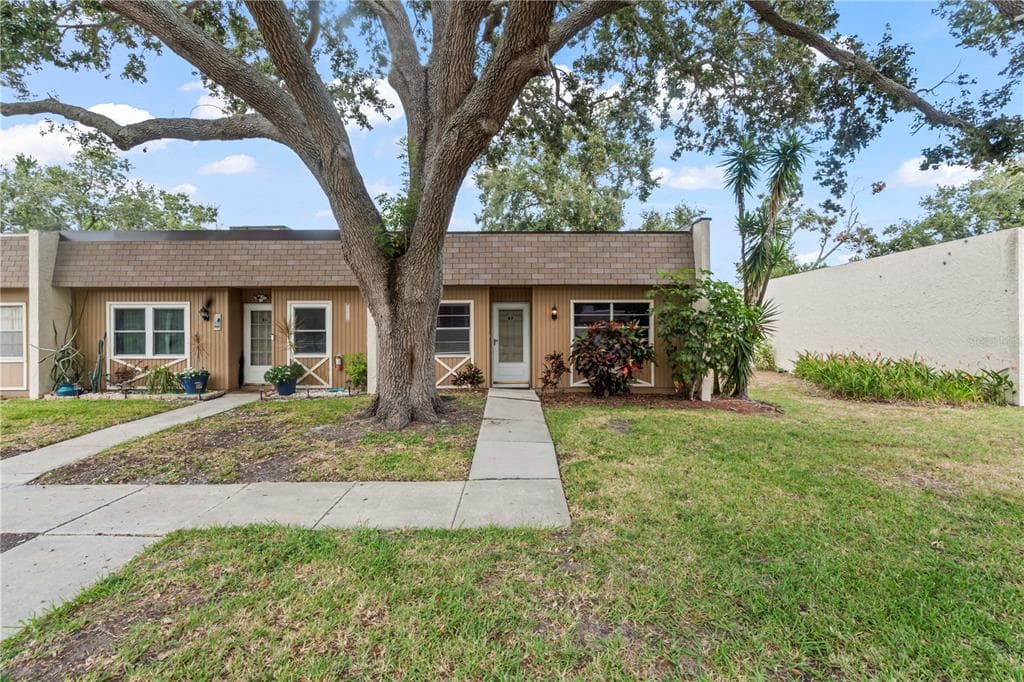 11511 113TH STREET UNIT 4F
