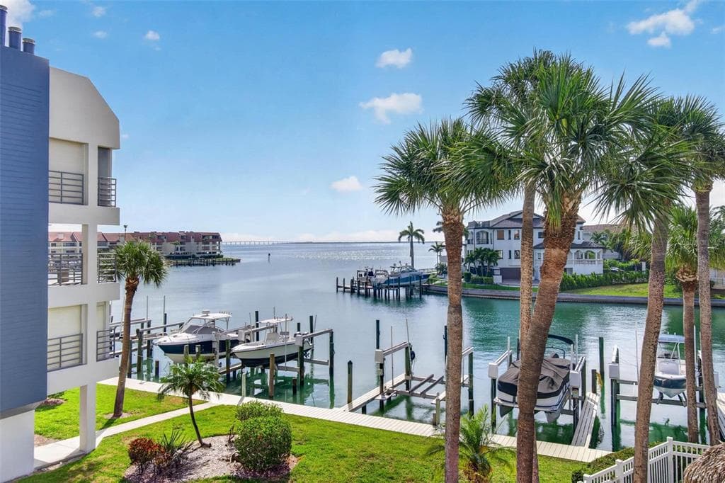 363 PINELLAS BAYWAY S UNIT 42