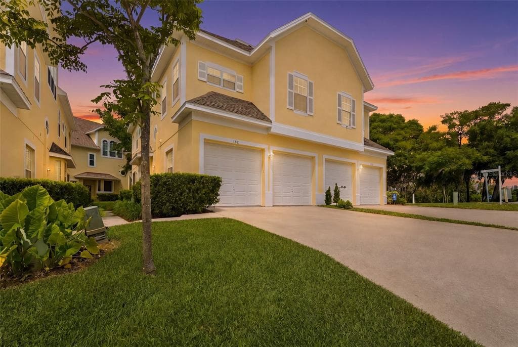 98 S HIGHLAND AVENUE UNIT 102 TARPON SPRINGS, FL 34689