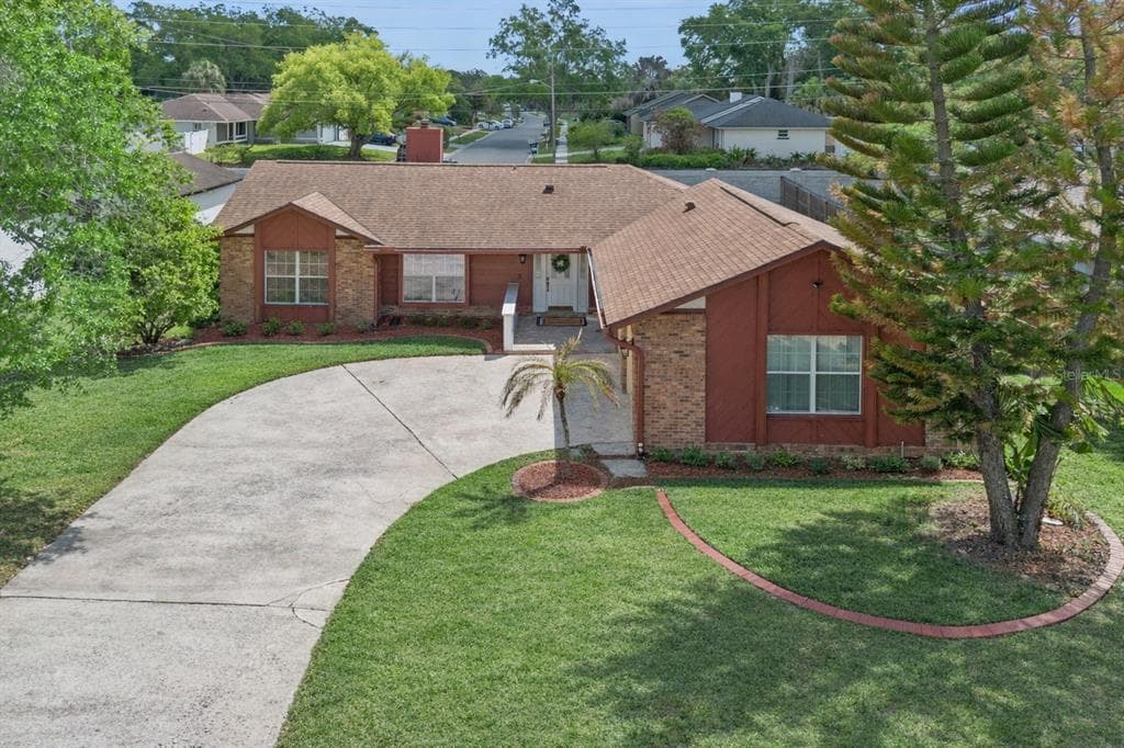 4136 TALL TREE DRIVE ORLANDO, FL 32810