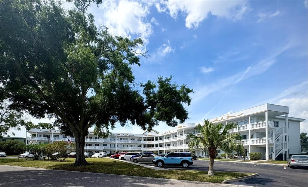 2428 COLUMBIA DRIVE UNIT 36