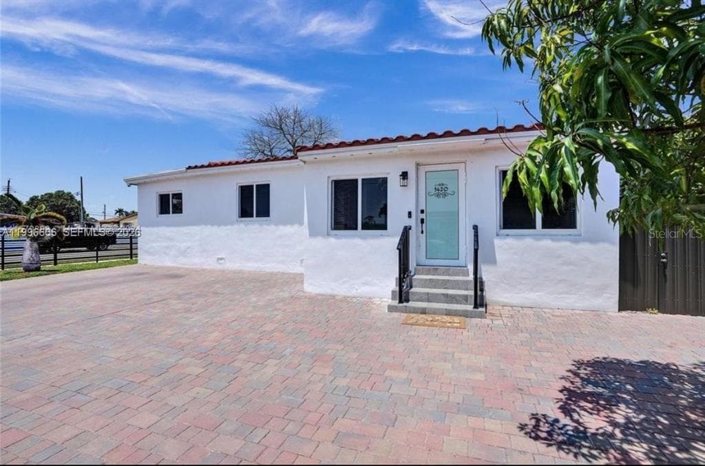5420 E 7TH AVENUE UNIT 2 HIALEAH, FL 33013