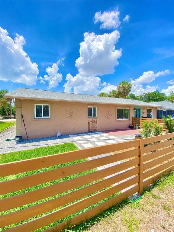 2501 18TH AVENUE S ST PETERSBURG, FL 33712