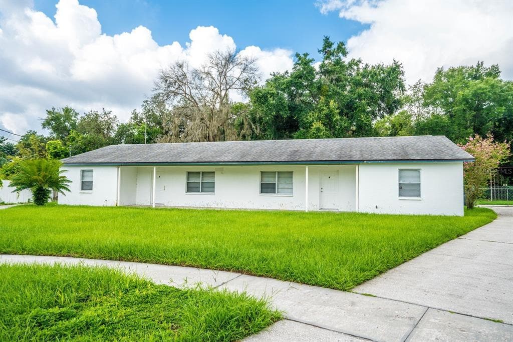 6913 MATHERS LANE RIVERVIEW, FL 33578