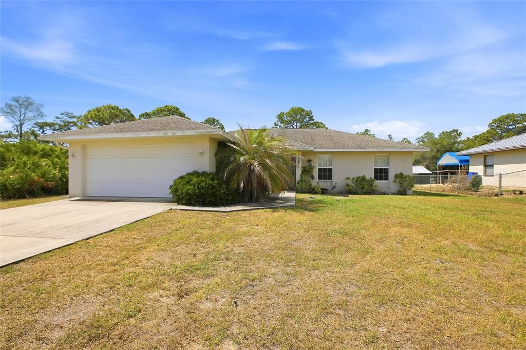 1427 CROSSVIEW STREET LAKE PLACID, FL 33852