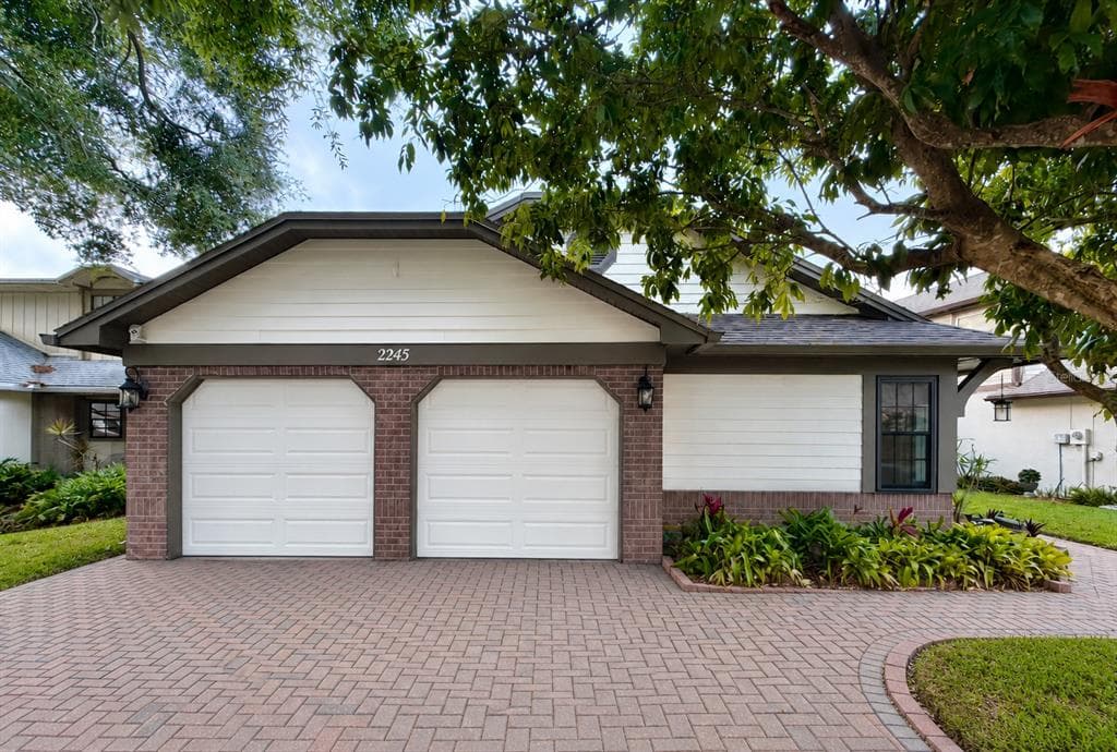 2245 SPRINGRAIN DRIVE CLEARWATER, FL 33763