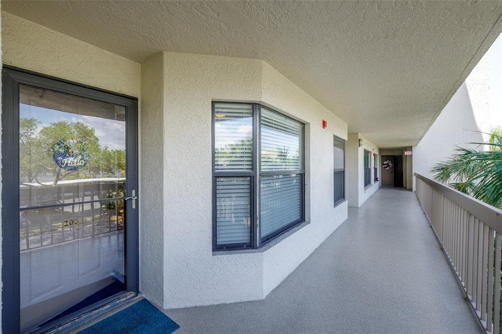 1316 PASADENA AVENUE S UNIT 206 SOUTH PASADENA, FL 33707