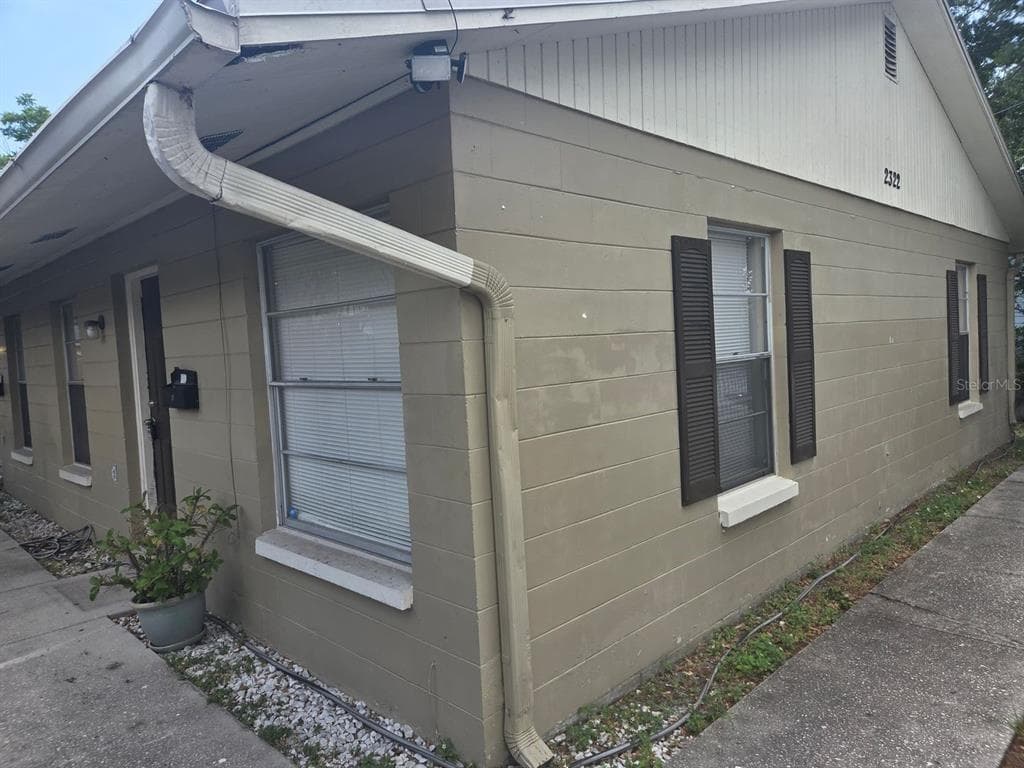 2322 W SAINT JOHN STREET UNIT A TAMPA, FL 33607