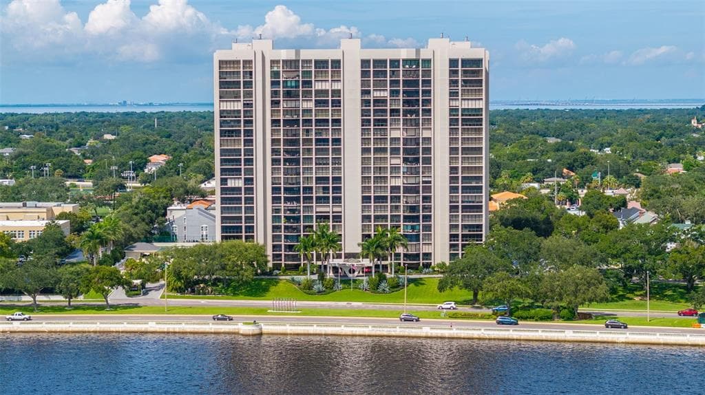3301 BAYSHORE BOULEVARD UNIT 1510A