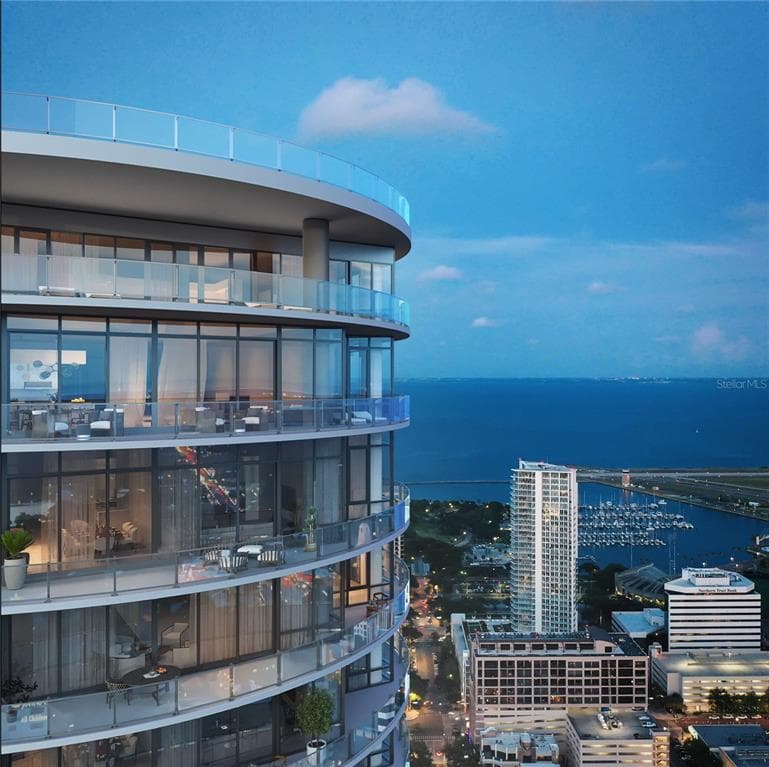 400 CENTRAL AVENUE UNIT PH C
