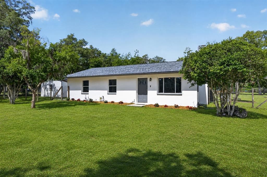 18123 GREENSBORO STREET SPRING HILL, FL 34610