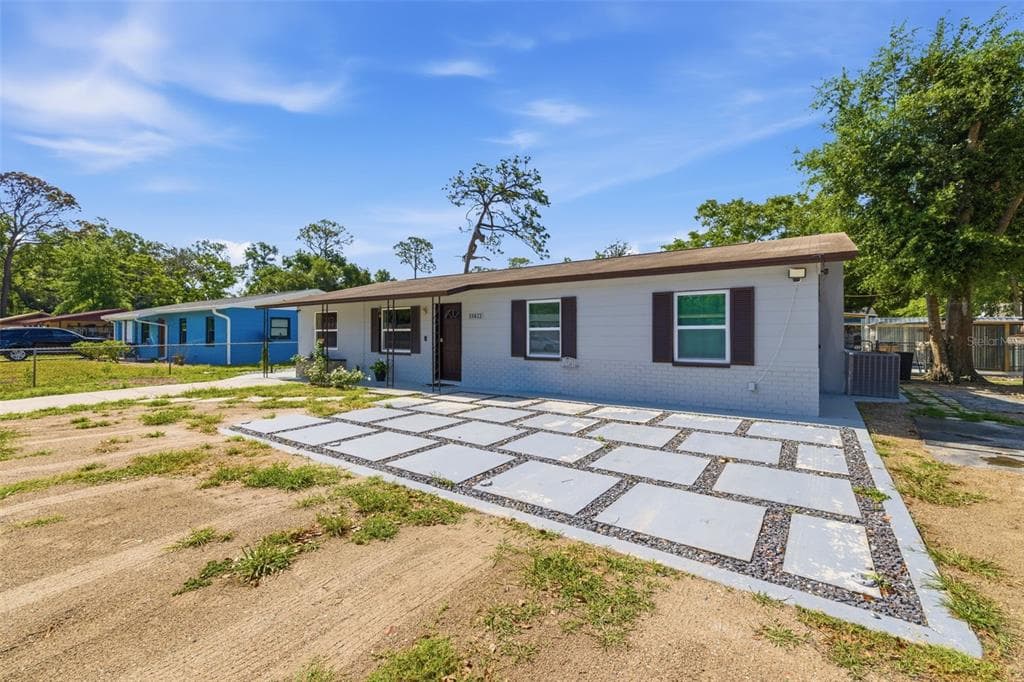 39022 BLUE JAY AVENUE ZEPHYRHILLS, FL 33542