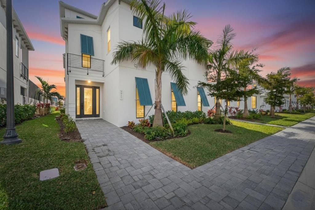 5917 CAT CLAW LANE