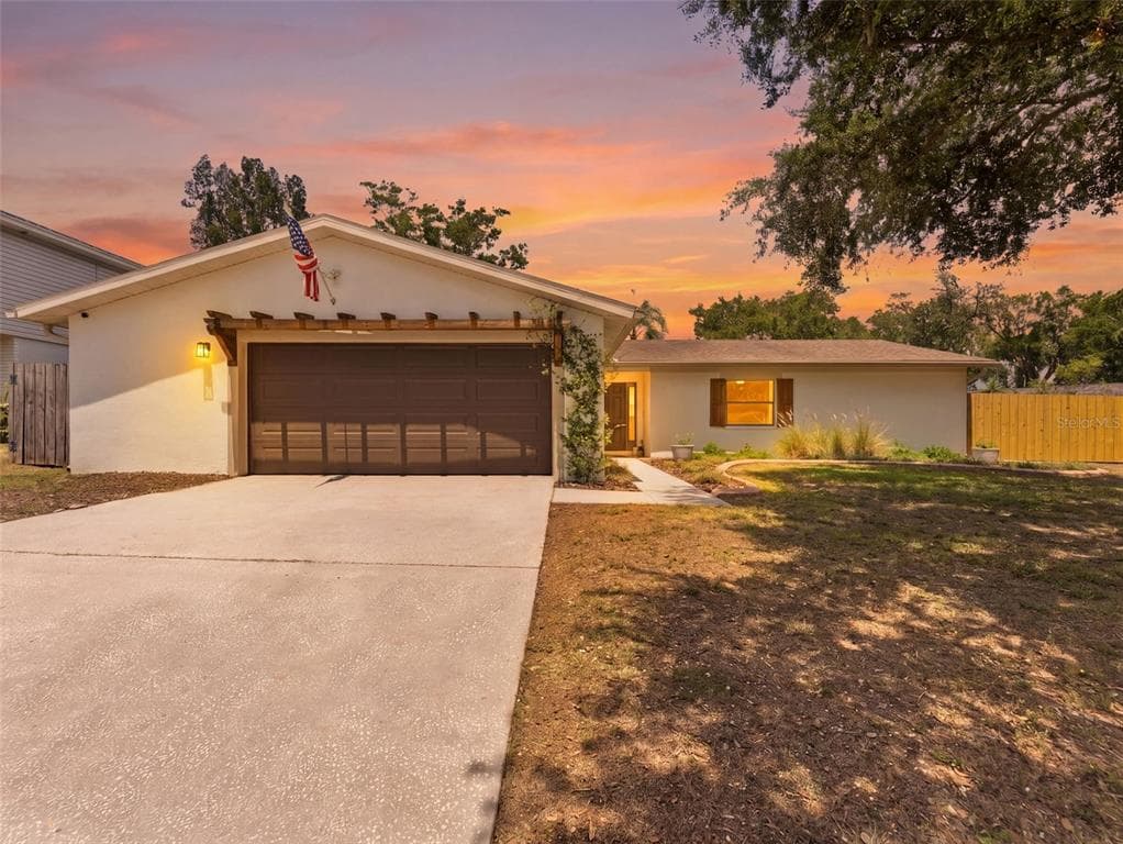 605 VALLEY HILL DRIVE