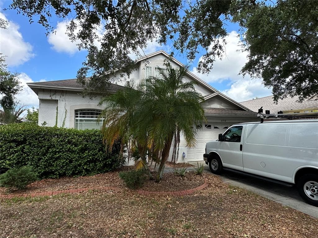 6708 GUILFORD GLEN PLACE APOLLO BEACH, FL 33572