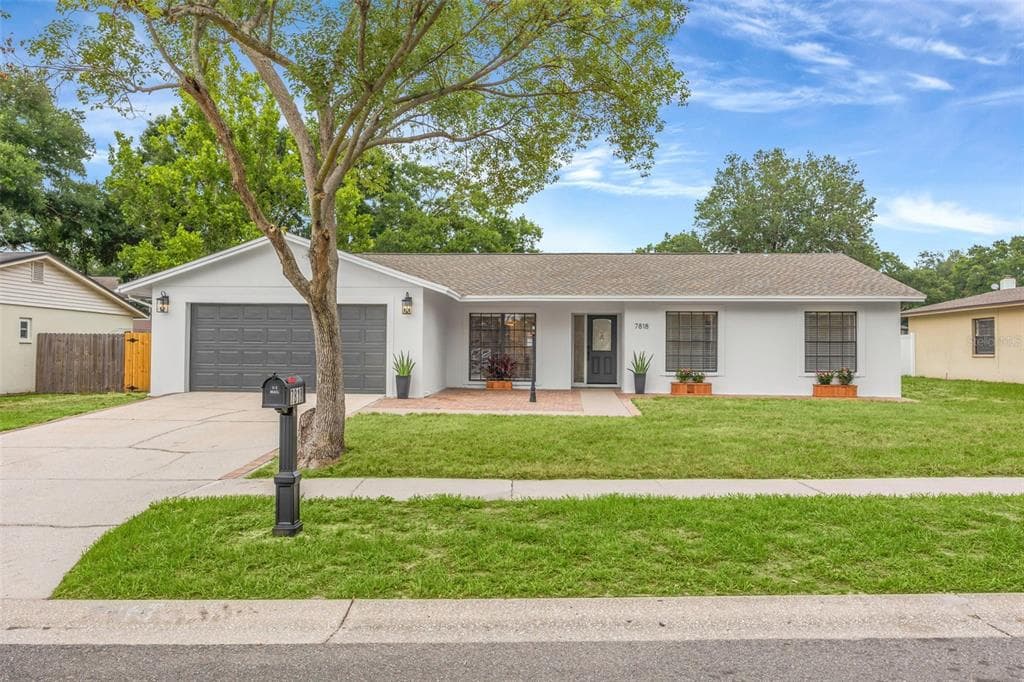 7818 CAPWOOD AVENUE TAMPA, FL 33637