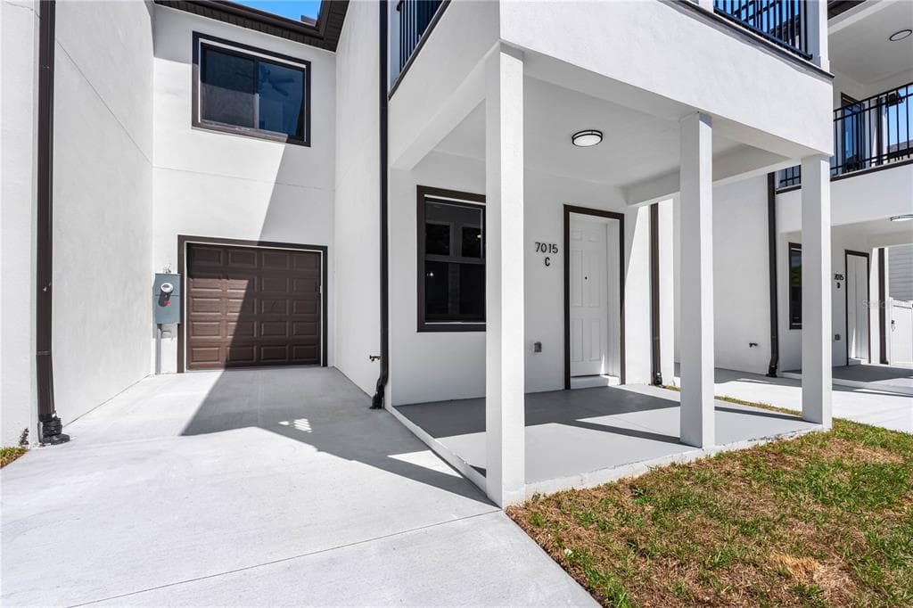 7015 N CENTRAL AVENUE Unit C